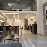 F48 Luxury Apartament Kawala